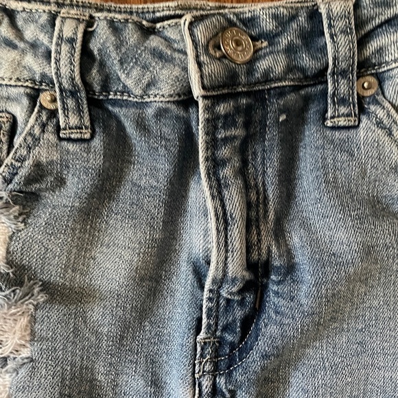 JUST USA Distressed Denim Jean CUTOFF SHORTS Size Small - Picture 8 of 10